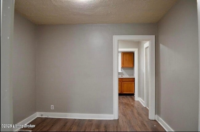 223 W Woodlawn Ave in Louisville, KY - Building Photo - Building Photo