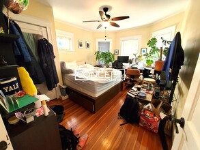 332 Beacon St, Unit 2 in Somerville, MA - Foto de edificio - Building Photo