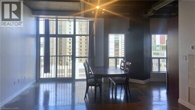 66 Bay St S in Hamilton, ON - Building Photo - Building Photo