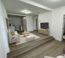 5815 NW 18th Ave in Miami, FL - Building Photo