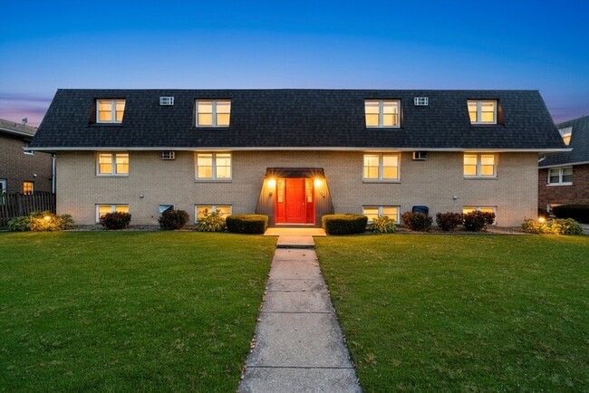 property at 609 E 3rd St