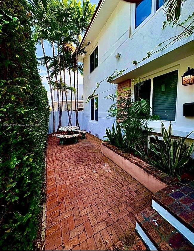 630 79th St in Miami Beach, FL - Building Photo - Building Photo