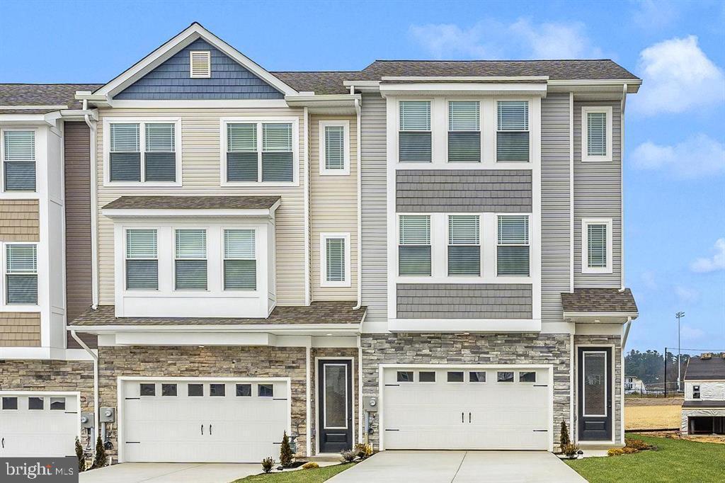 424 Abigail Ave in Waynesboro, PA - Building Photo