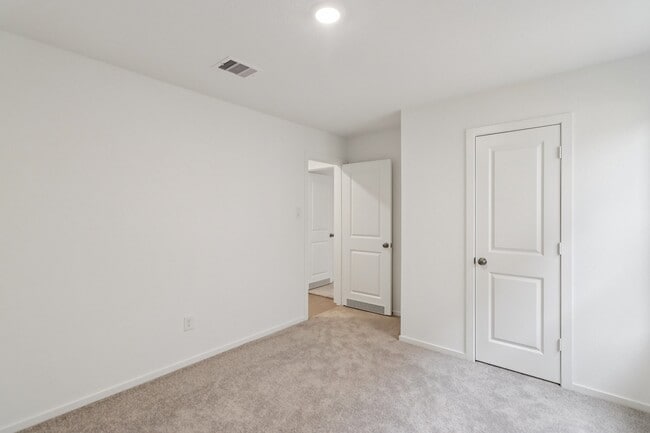 property at 28727 Texas Plns Dr