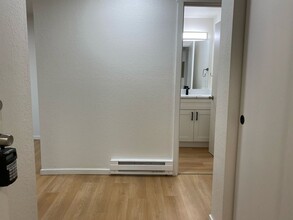 Modern Units for rent in Kent! in Kent, WA - Foto de edificio - Interior Photo