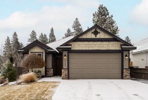 61205 SE Geary Dr in Bend, OR - Building Photo