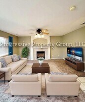 5259 Pine Haven Dr in Colorado Springs, CO - Building Photo