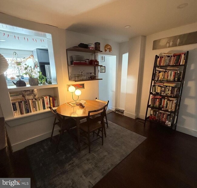 property at 2165 E Dauphin St