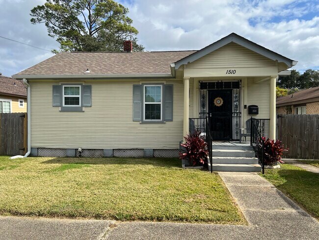 1510 Sumner St in New Orleans, LA - Building Photo - Building Photo
