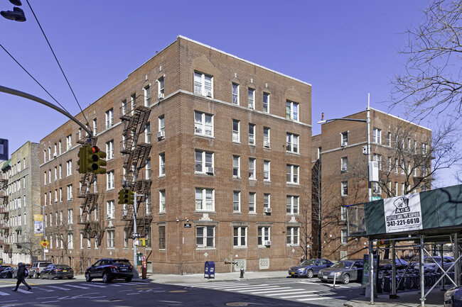 1265 Walton Ave in Bronx, NY - Foto de edificio - Building Photo