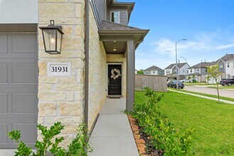 31931 Abington Vlg Wy in Hockley, TX - Building Photo - Building Photo