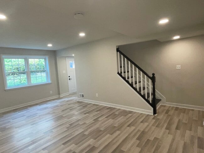 9854 Hagel Cir in Lorton, VA - Building Photo - Building Photo