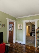 121 N Lancaster St, Unit Apt C in Athens, OH - Building Photo - Building Photo