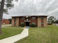 7203 S Great Trinity Forest Way in Dallas, TX - Building Photo - Building Photo