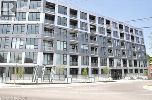 116 King St W in Kitchener, ON - Building Photo
