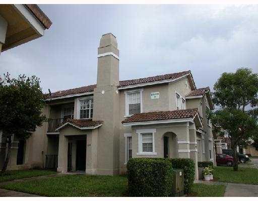 1108 Belmont Ln in North Lauderdale, FL - Building Photo