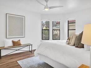 2410 G St, Unit 12 in Sacramento, CA - Building Photo - Building Photo