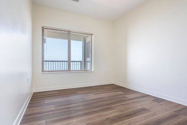 Lake Edge in Monona, WI - Building Photo - Interior Photo