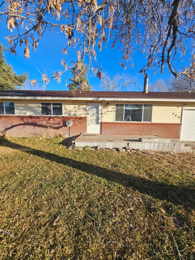 180 NW Wilson Cir in Mountain Home, ID - Building Photo - Building Photo