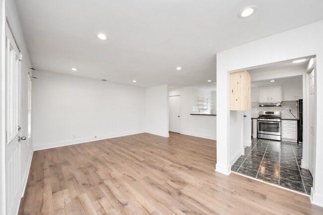 7722 Elm St in Houston, TX - Building Photo - Building Photo