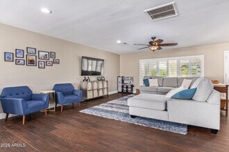 2032 E Pegasus Dr in Tempe, AZ - Building Photo - Building Photo