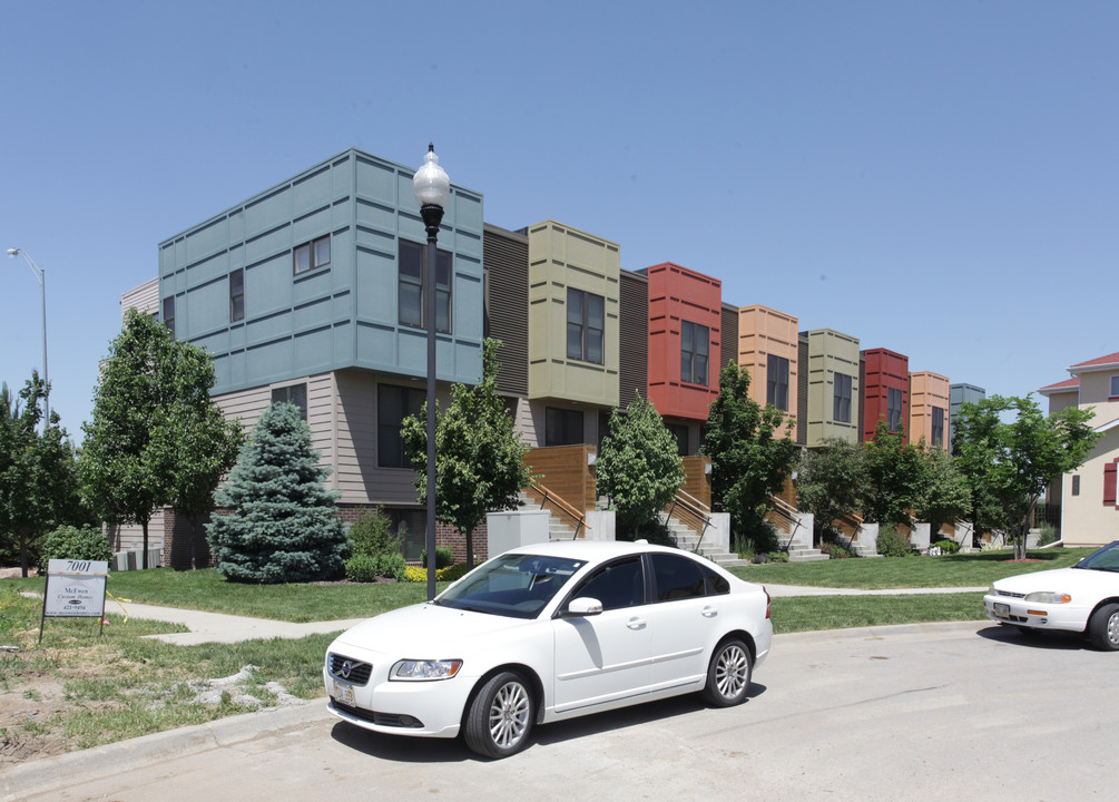 7000 Straffan Pl in Lincoln, NE - Foto de edificio