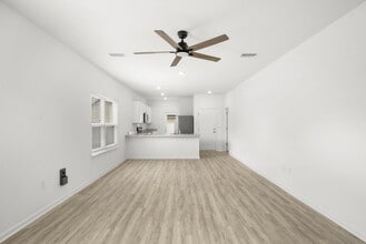 231 Stagerbush St in Freeport, FL - Building Photo - Building Photo