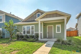 1121 Esplanade Pkwy in San Marcos, TX - Building Photo