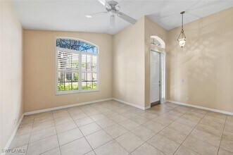 366 Burnt Pine Dr in Naples, FL - Building Photo - Building Photo