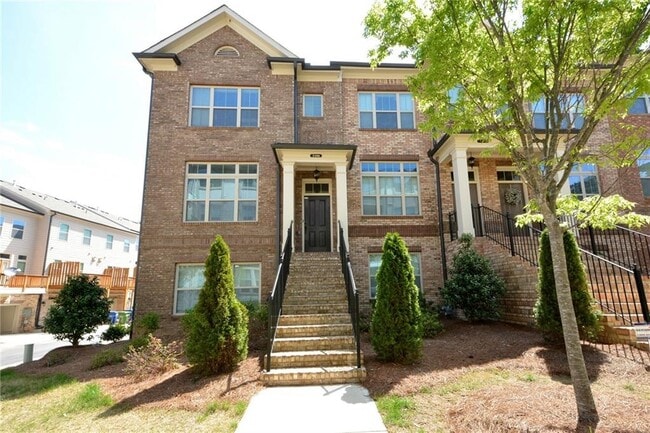 2266 Lavista Cir NE in Atlanta, GA - Building Photo - Building Photo
