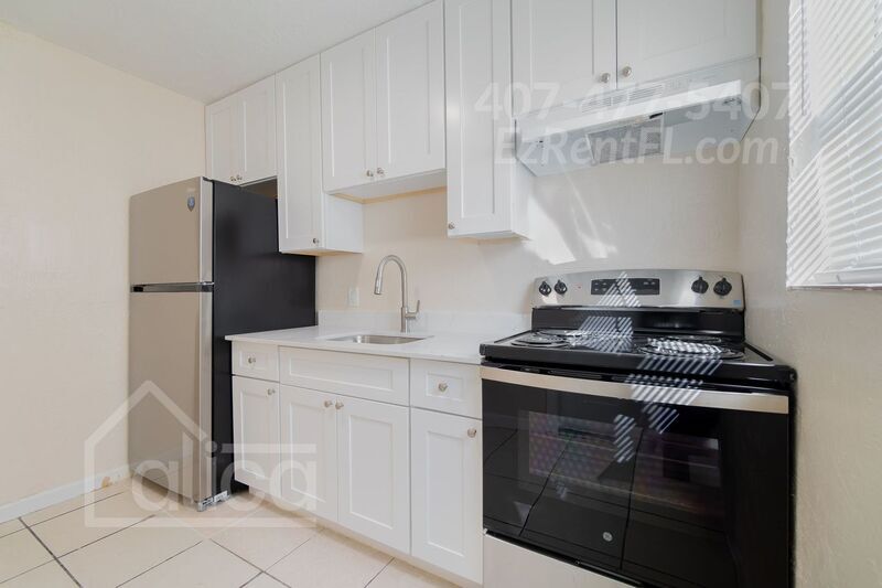 623 9th St in West Palm Beach, FL - Building Photo