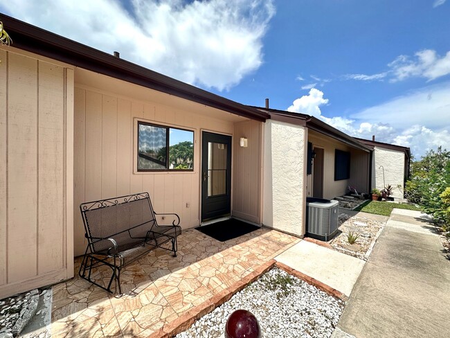 property at 1001 W Marion Ave