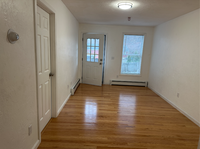 26 High St, Unit B in Millbury, MA - Building Photo - Building Photo