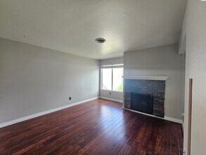303 Gage Blvd in Richland, WA - Building Photo - Building Photo