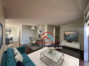 402 N Fredericksburg St in San Marcos, TX - Building Photo - Building Photo