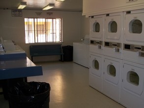 Lynwood Garden Apartments in El Paso, TX - Building Photo - Interior Photo