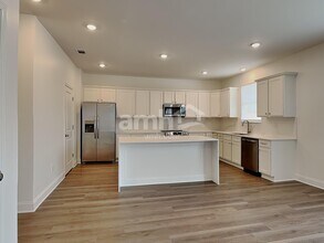 395 Hickory Pointe Rd in Dallas, GA - Foto de edificio - Building Photo