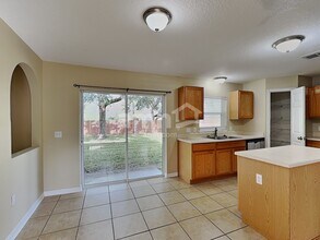 1605 Pickard Cir in Apopka, FL - Building Photo - Building Photo