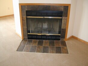 6645 Scattergood Ln, Unit 29 in Windsor, WI - Foto de edificio - Building Photo