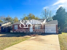 106 E Dale St in Norman, OK - Building Photo