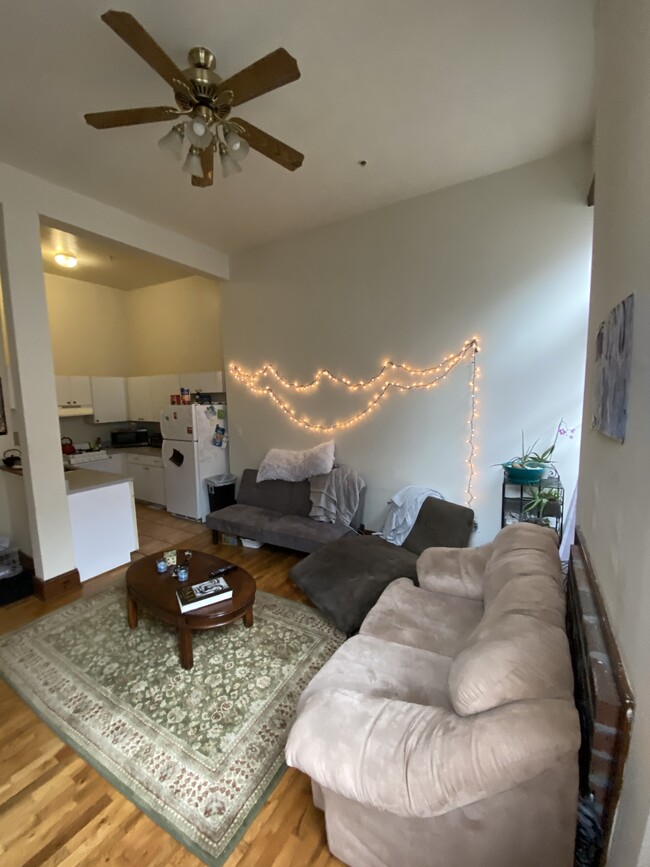 907 W Grace St, Unit B in Richmond, VA - Building Photo - Building Photo