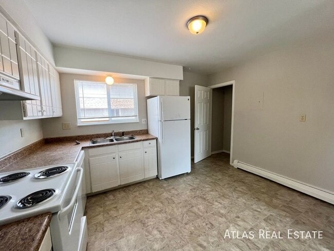 property at 2116 Friendship Pl