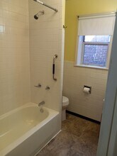 646 Beaver Ave, Unit 2 in Midland, PA - Building Photo - Building Photo