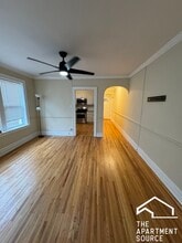2226 W Arthur Ave, Unit 3 in Chicago, IL - Building Photo - Building Photo