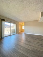 718 S. Fir Ave. in Inglewood, CA - Building Photo - Building Photo