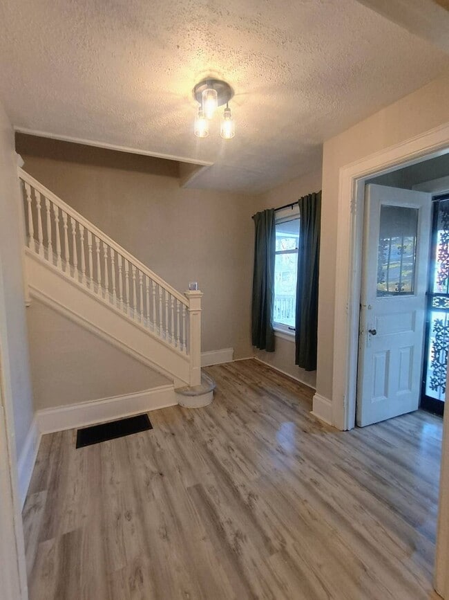 property at 3163 N Palmer St