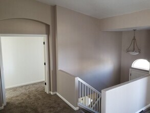 910 Burgundy Ct in Santa Maria, CA - Building Photo - Building Photo