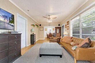 209 S Palmway in Lake Worth Beach, FL - Building Photo - Building Photo