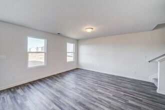 300 Coverly Ct in Kingston, GA - Building Photo - Building Photo