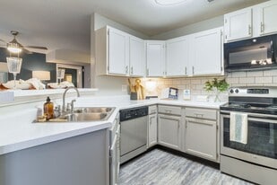 Hawthorne Park South in Murfreesboro, TN - Building Photo